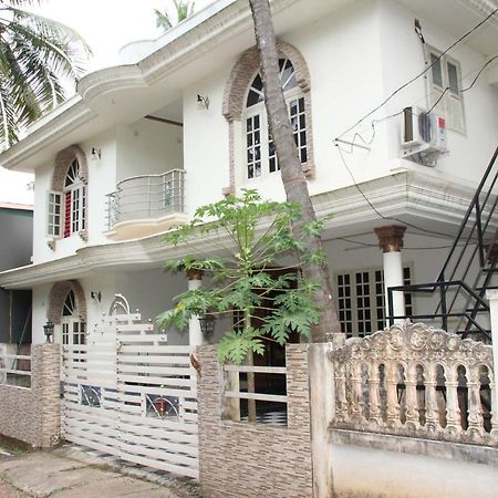 Jj'S White House 호텔 Thrissur 외부 사진